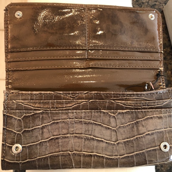 Marc by Marc Jabobs brown leather wallet - Picture 3 of 5